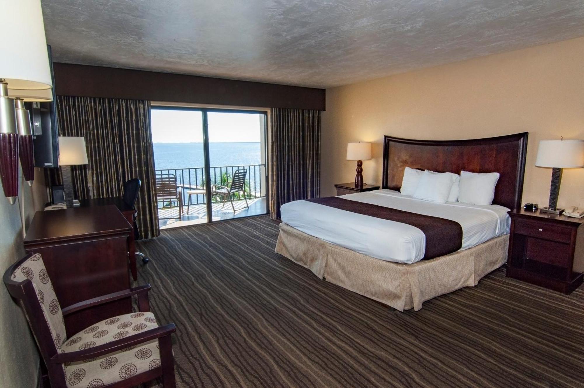 Best Western Fort Myers Waterfront North Fort Myers Bagian luar foto