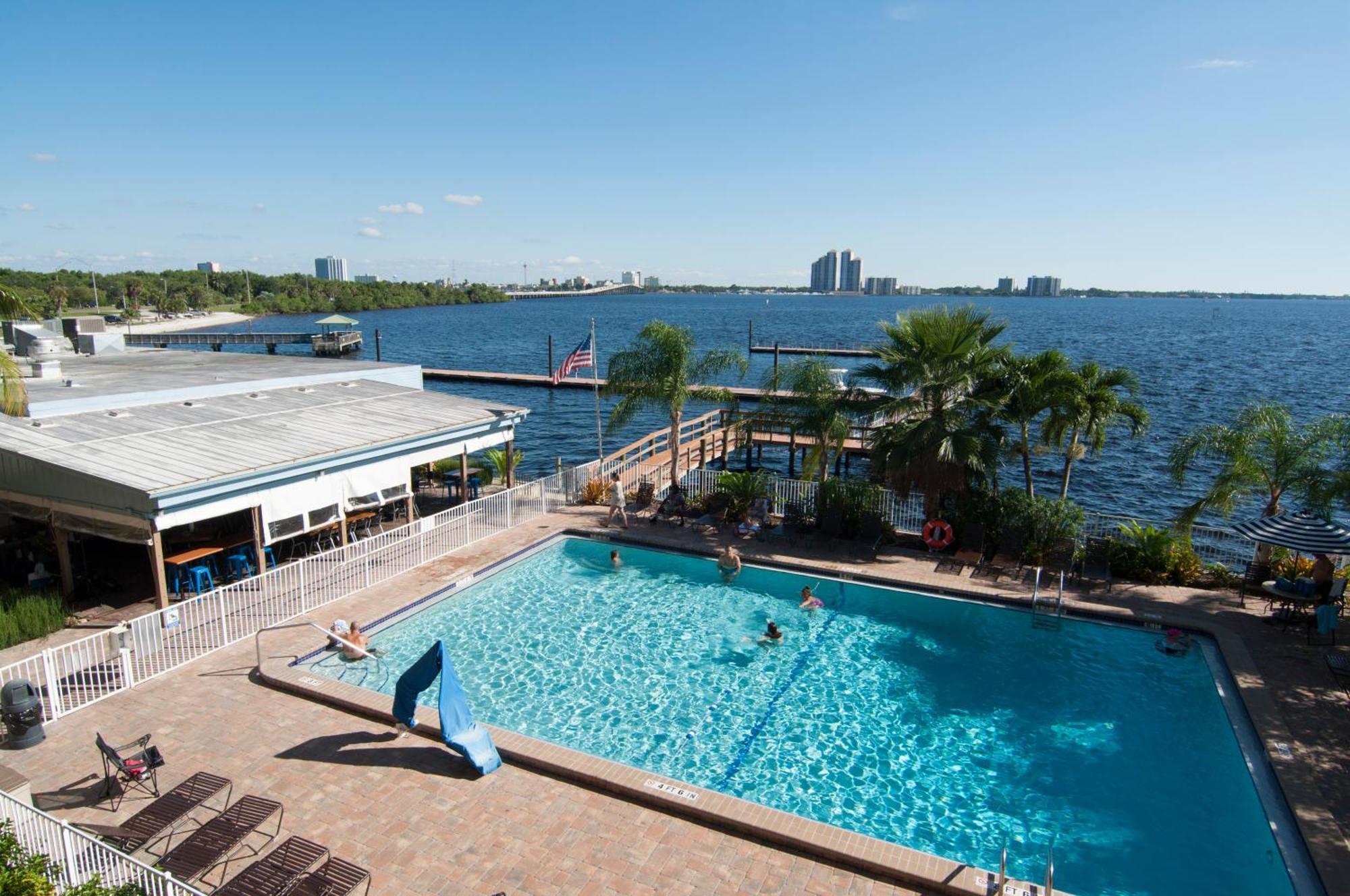 Best Western Fort Myers Waterfront North Fort Myers Bagian luar foto